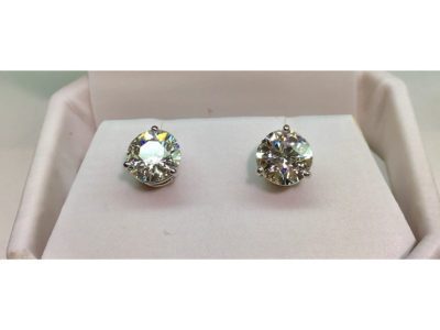 Diamond stud earrings