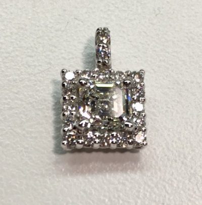 emerald cut pendant