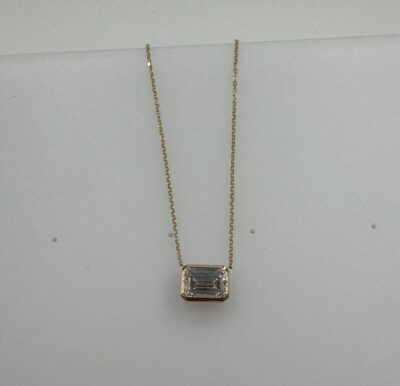 Gold Necklace Emerald Diamond