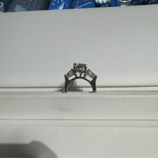 Pear Shaped Diamond RIng